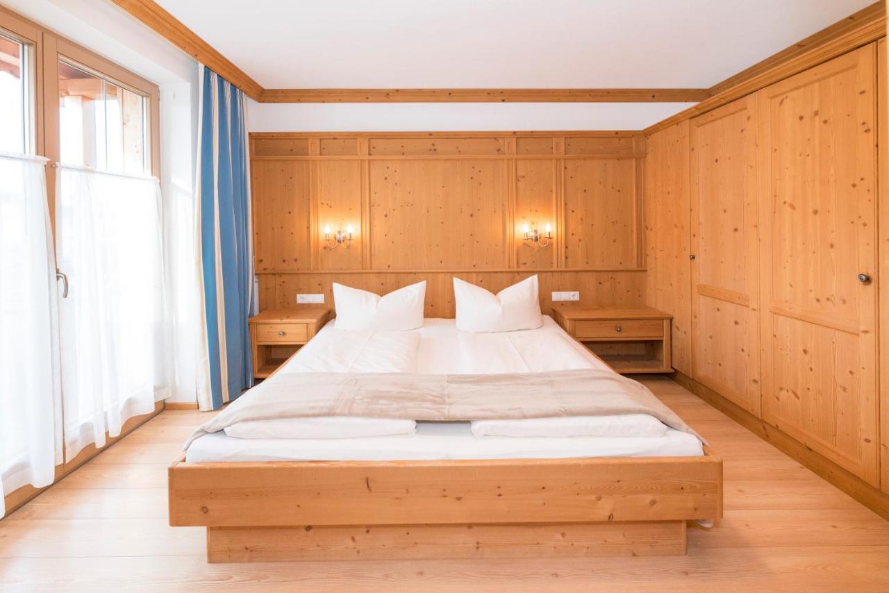 Das Gaestehaus Schneider Am Dorfplatz Alpbach Exterior foto